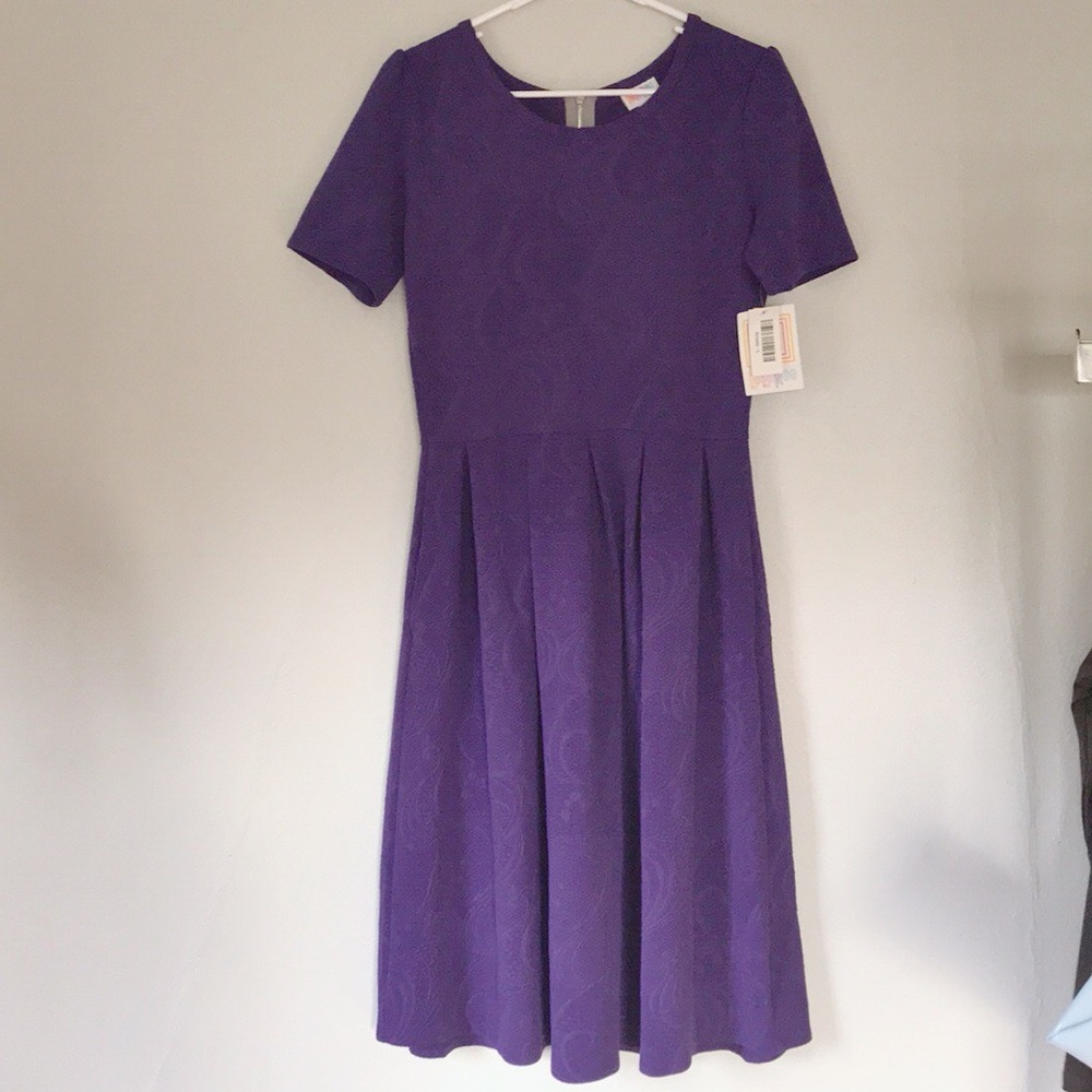 LuLaRoe🌸Amelia Dress